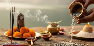 सर्वपितृ मोक्ष अमावस्या 2025 : महत्व, तिथि, मुहूर्त और करने योग्य कार्य | जानिए पूरी जानकारी | 2YoDo विशेष सर्वपितृ अमावस्या 2025 पर पितरों को तर्पण करते हुए भक्त | Devotees performing Shradh rituals on Sarva Pitru Amavasya 2025