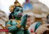 शनिवार को क्यों की जाती है हनुमान जी की पूजा: शनि देव से जुड़ी पौराणिक कथा और इसका गूढ़ महत्व | जानिए पूरी जानकारी | 2YoDo विशेष Hanuman and Shani Dev worship on Saturday | शनिवार को हनुमान जी और शनि देव की पूजा का दृश्य