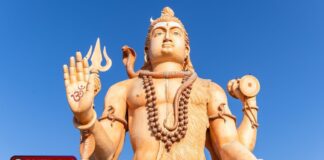 शिव के स्वरूप के रहस्य: जटा से वृषभ तक हर प्रतीक का गूढ़ अर्थ | जानिए पूरी जानकारी | 2YoDo विशेष Lord Shiva with trident, crescent moon and Nandi bull | त्रिशूल, चंद्र और नंदी के साथ भगवान शिव का चित्र